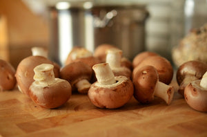 
            
                Load image into Gallery viewer, Chestnut Mushrooms
            
        